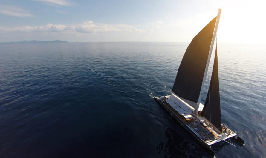 Comment louer un bateau avec skipper en Sardaigne ?