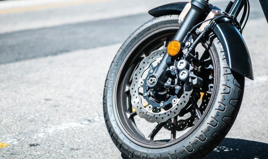 Comment faire pour que votre moto consomme moins possible d’essence ?